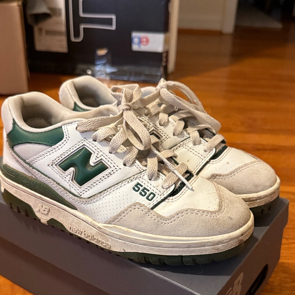 New Balance 550